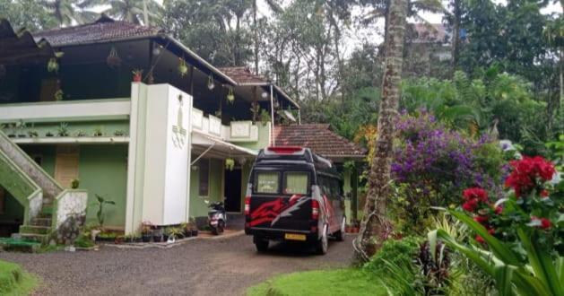 מונאר Maliyeckal Homestay מראה חיצוני תמונה