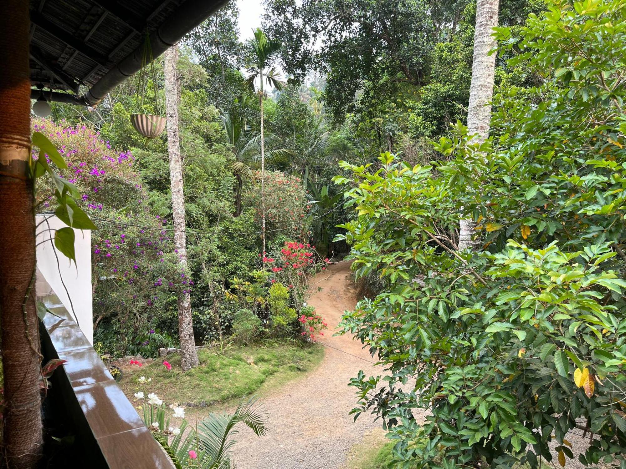 מונאר Maliyeckal Homestay מראה חיצוני תמונה
